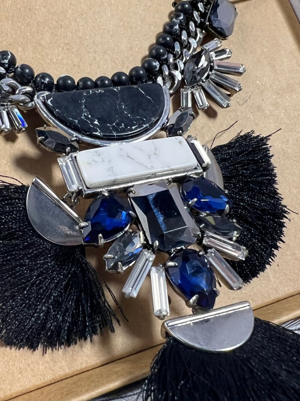 NWT Chloe + Isabel Silver & Black Statement Necklace - Picture 2 of 6